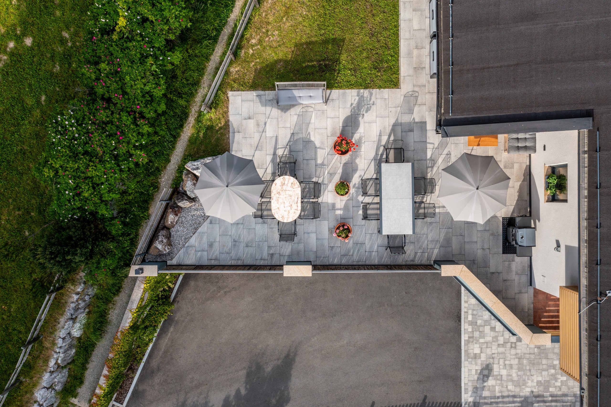 Vogelperspektive der Westterrasse